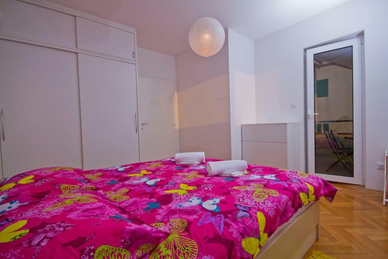 Апартаменты Apartman Roko Шибеник Экстерьер фото